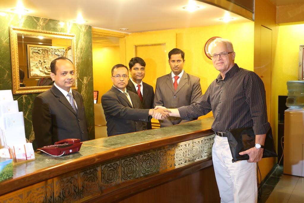 Hotel Eastern House à Dhaka Extérieur photo