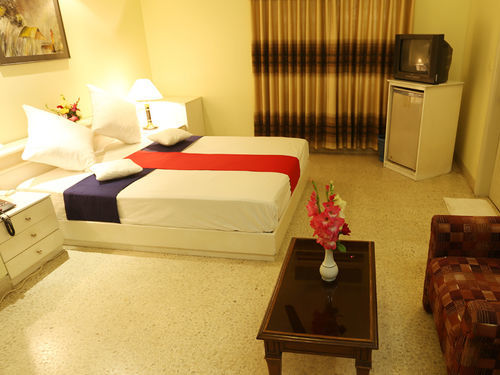 Hotel Eastern House à Dhaka Extérieur photo